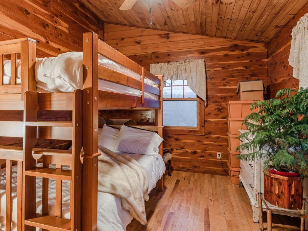 Fly Away Cabin- Modern, Serene, And Convenient Compton Exterior foto